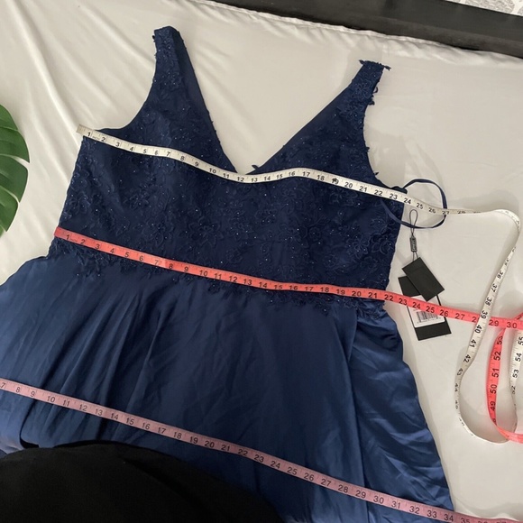 La Femme Navy Blue Formal Gown - Picture 3 of 12